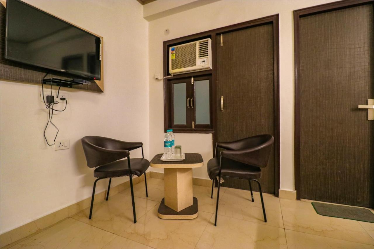 Fabexpress Dolphin International Near Delhi Airport Hotel New Delhi Bagian luar foto